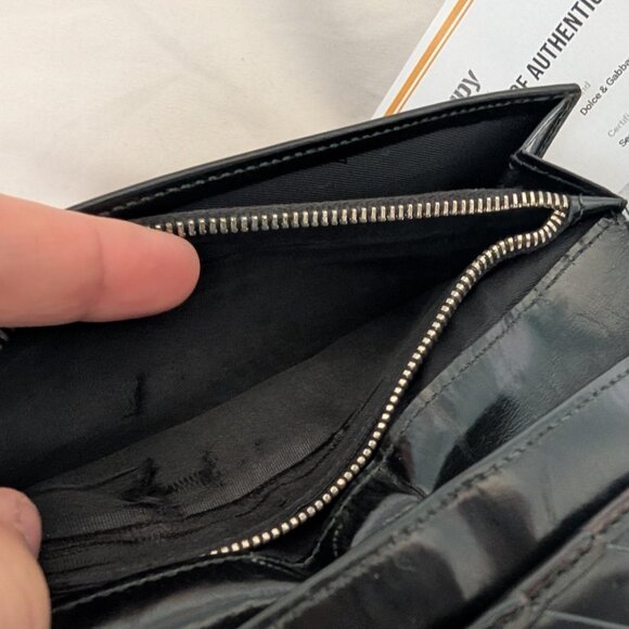 Authentic Dolce & Gabbana Long Wallet - Picture 9 of 11